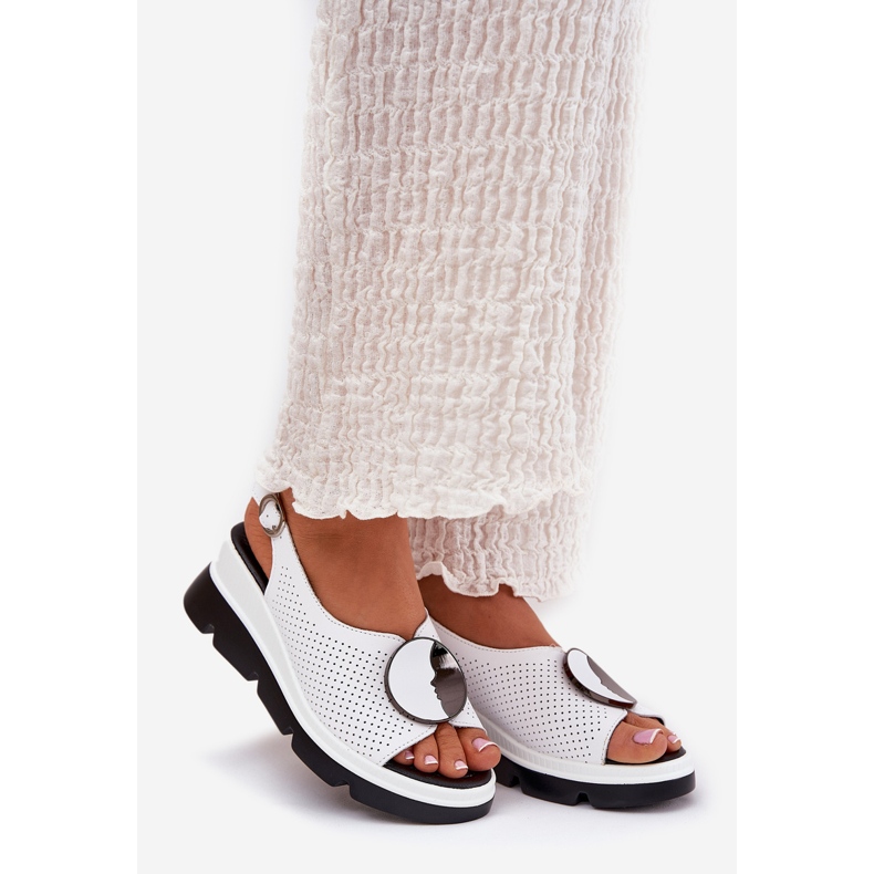 S.Barski Sandalias de cuero para mujeres con una cuña con un adorno S. Barski LR51-788 White blanco 1