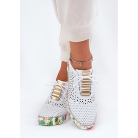 Zapatos de cuero para mujeres para Artiker 56C1800 White and Gold blanco 3