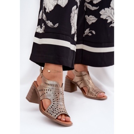 Sandalias de mujer Openwork en el Post de Oro dorado 2