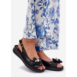 Jezzi Sandalias para mujeres con una flor decorativa negra negro 1