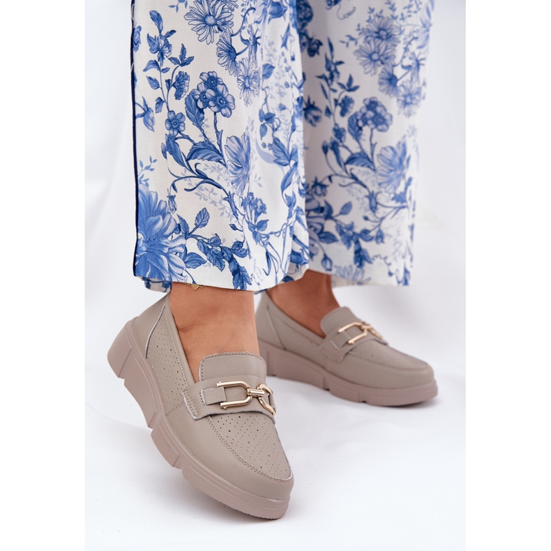 Vinceza Mocasines de cuero para mujeres con detalles dorados Vincez 88007 Dark Beige 2