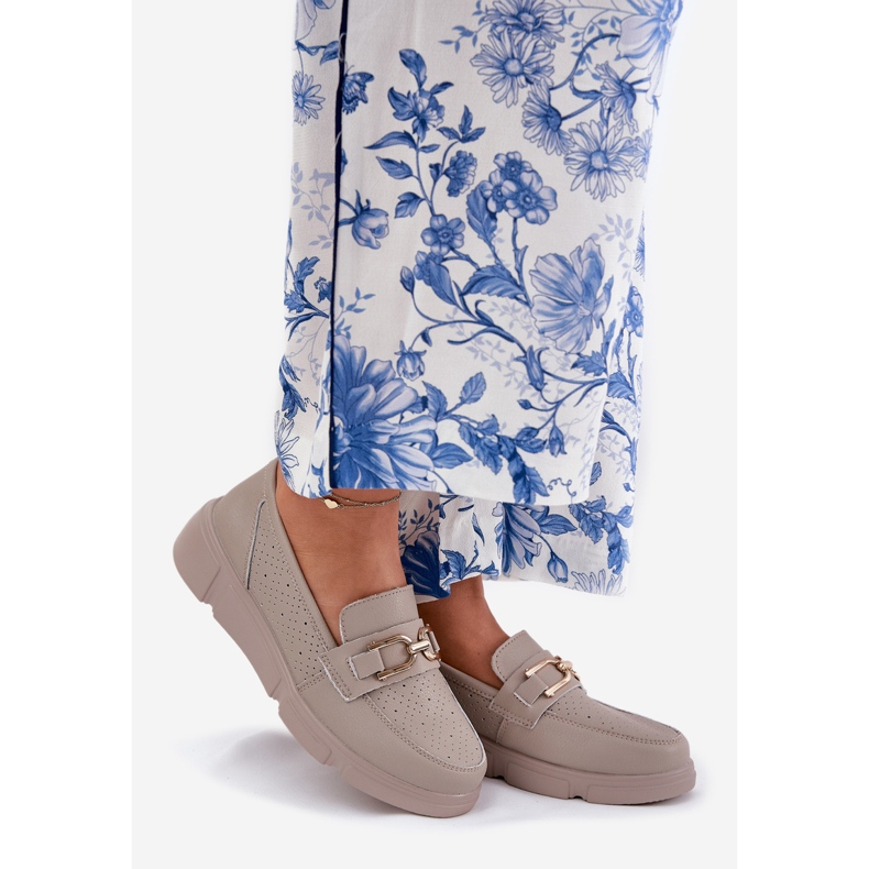 Vinceza Mocasines de cuero para mujeres con detalles dorados Vincez 88007 Dark Beige 1