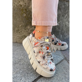 Zapatillas de deporte de cuero en la plataforma Maciejka 06891-18 beige 4