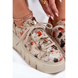Zapatillas de deporte de cuero en la plataforma Maciejka 06891-18 beige 9