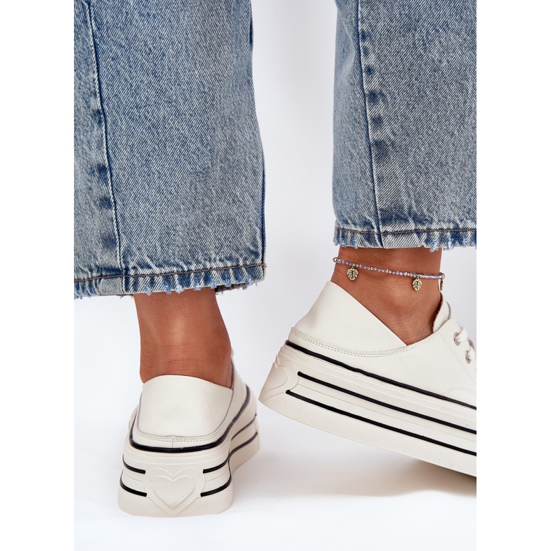 Zapatillas de deporte de cuero para mujeres en la plataforma blanca GOE RR2N4106 blanco 2