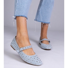 Bailarinas azules con tachuelas y hebillas 2