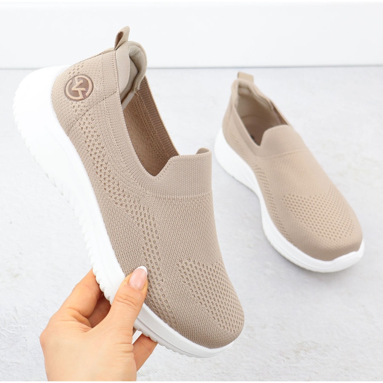 Vinceza Zapatos deportivos femeninos resbalados beige vincza 17367 1