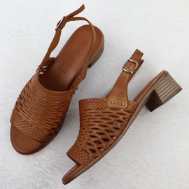 T.Sokolski Sandalias de cuero para mujeres en Brown T., Sokolski L25-709 marrón 3