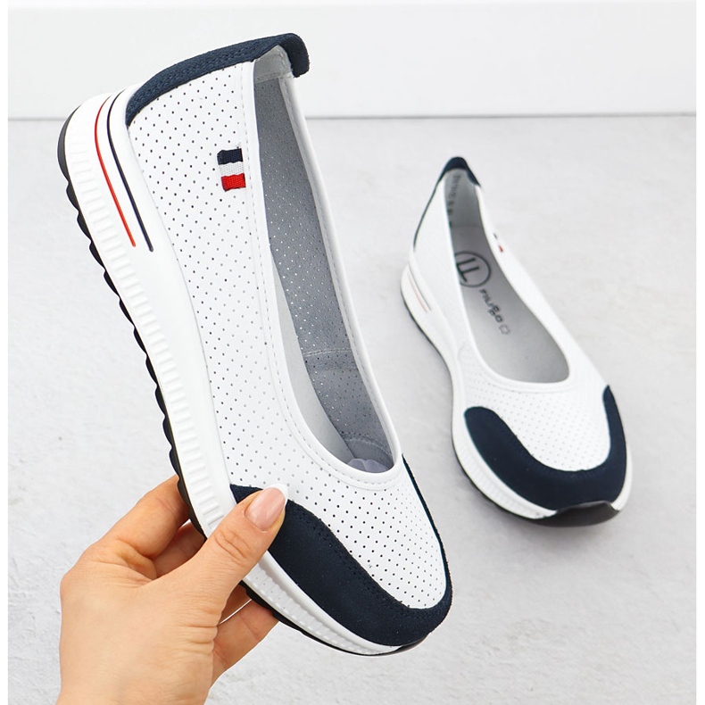 Ballerinas de cuero Openwork en la plataforma blanca Filippo 6134 blanco 1 Ballerinas de cuero Openwork en la plataforma blanca Filippo 6134 blanco 1