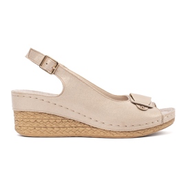 Goodin Sandalias beige en una cuña baja 4