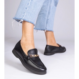 Mocasines negros con decoración dorada 1