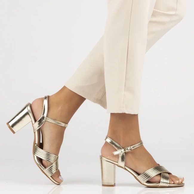 Filippo Sandalias de cuero para mujeres en el Post de Oro DS6901/25 dorado 2