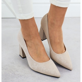 Bombas para mujeres con flores en el Vinceza 62223 beige Post 7