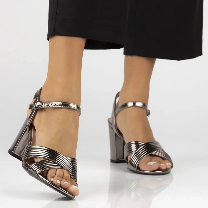 Filippo Sandalias de cuero para mujeres en la publicación de acero de grafito DS6901/25 GN GN negro 2