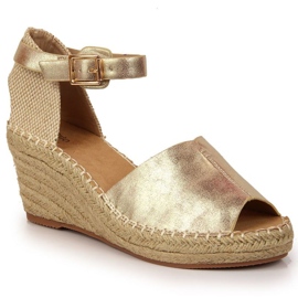 Sandalias alpargatas en el tacón de cuña eVento W EVE68A oro dorado 13