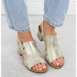 Sandalias de tacones de mujer Golden Rieker 64665-60 dorado 6