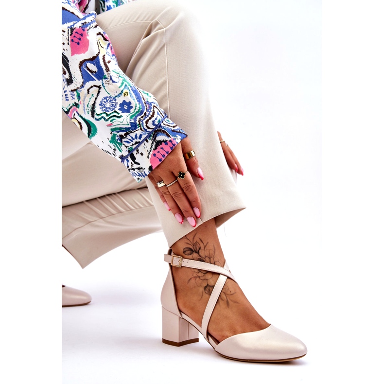 Salón Tacón Alto Sergio Leone SK824 Beige Perla 4