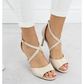 Sandalias de mujeres en los tacones de perlas Sergio Leone SK432 beige 6