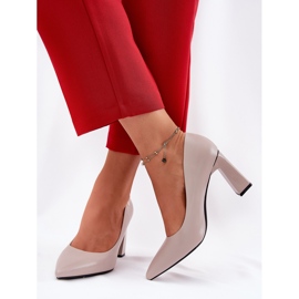 Bombas elegantes en la barbilla Vinceza 62221 gris 2