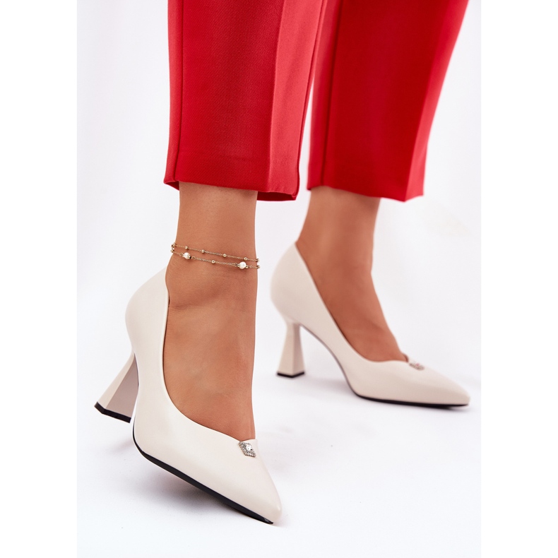 Bombas elegantes en el extendido Vinceza 62222 beige 2