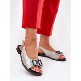 Jezzi Sandalias planas con decoración Eco Leather Plate plata 2