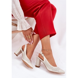 Sandalias abiertas con dedos puntiagudos en el Sergio Leone SK163 Pearl Post beige 7