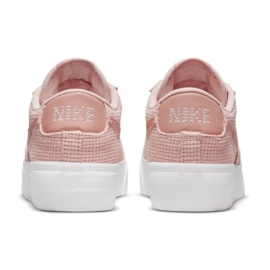 Zapatillas Nike Blazer Low Platform DN0744-600 rosado 7