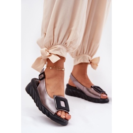 Sandalias de cuero para mujeres con una cuña con decoración Artiker 56C2158 Grafito plata 2