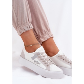 Zapatillas para mujeres en la plataforma Lee Cooper LCW-25-31-3479L blanco 7