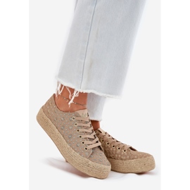 Zapatillas de zapatillas móviles en la plataforma con Lee Cooper LCW-25-08-3646L Caza de color caqui beige 1