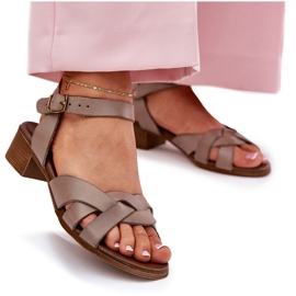Sandalias de cuero con un delicado Zazoo 40372 Tallado oscuro beige 7