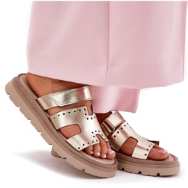Zapatillas de cuero natural para mujeres en la plataforma de oro Zazoo 40440 dorado 15