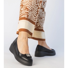 Zapatos negros en la plataforma con decoración de circón 3