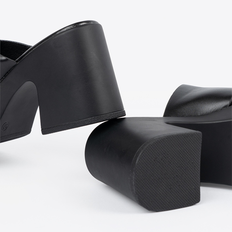 Seastar Mules negros de tacón alto 1