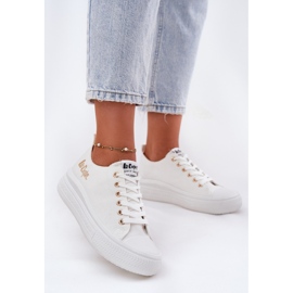 Zapatillas de deporte femeninas en la plataforma blanca Lee Cooper LCW-24-44-2462L blanco 2