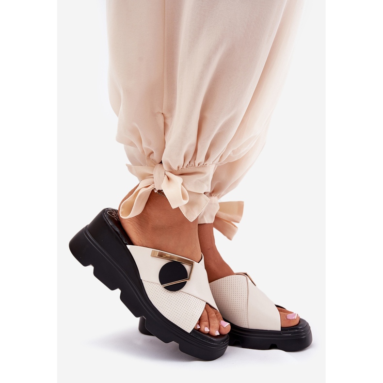 ARTIKER Elegantes cuñas de cuero de cuero con antigua decoración Arter 56c1585 beige 1