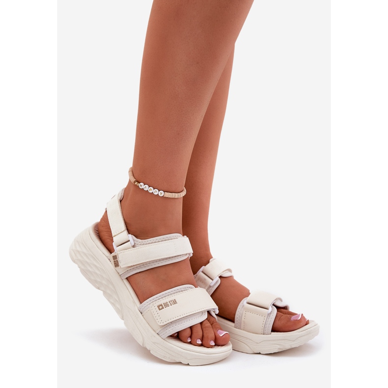 Sandalias deportivas femeninas en la plataforma beige Big Star RR274A076 1