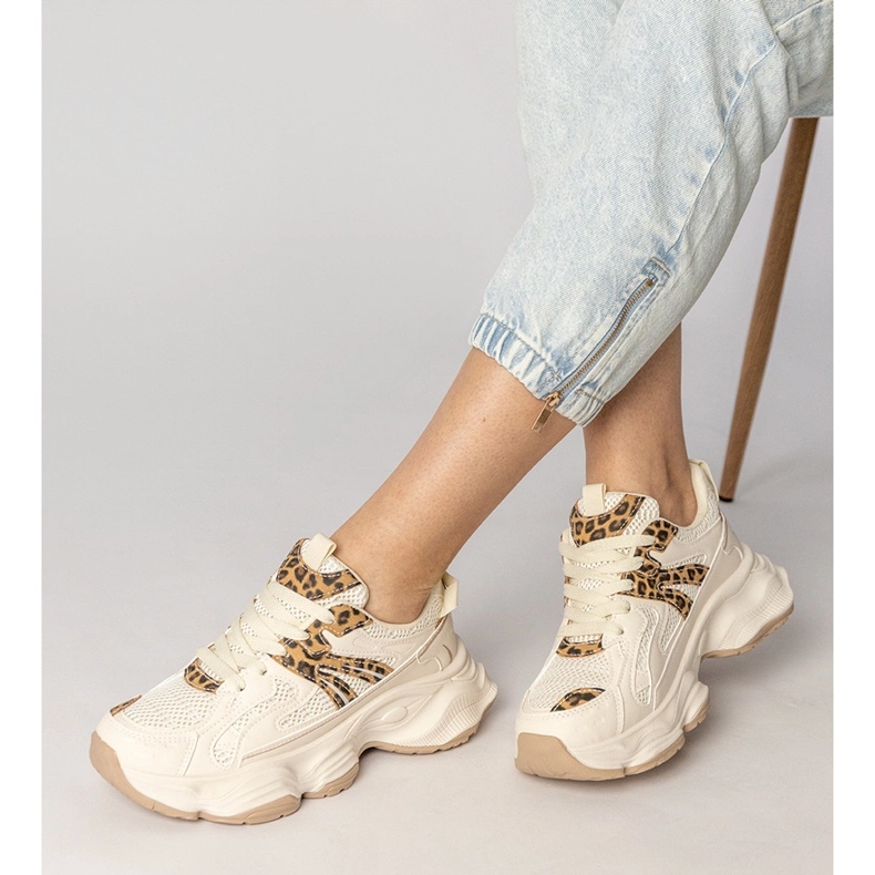 Beige Sneakers Sports Women's Sports con un inserto de leopardo 2 Beige Sneakers Sports Women's Sports con un inserto de leopardo 2