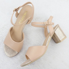 Vinceza Sandalias de mujeres en el pilar beige vincza 20275 3