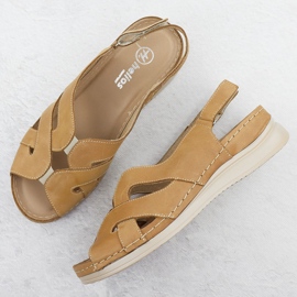 Sandalias para mujeres de cuero en cuñas Helios marrón claro 144 3