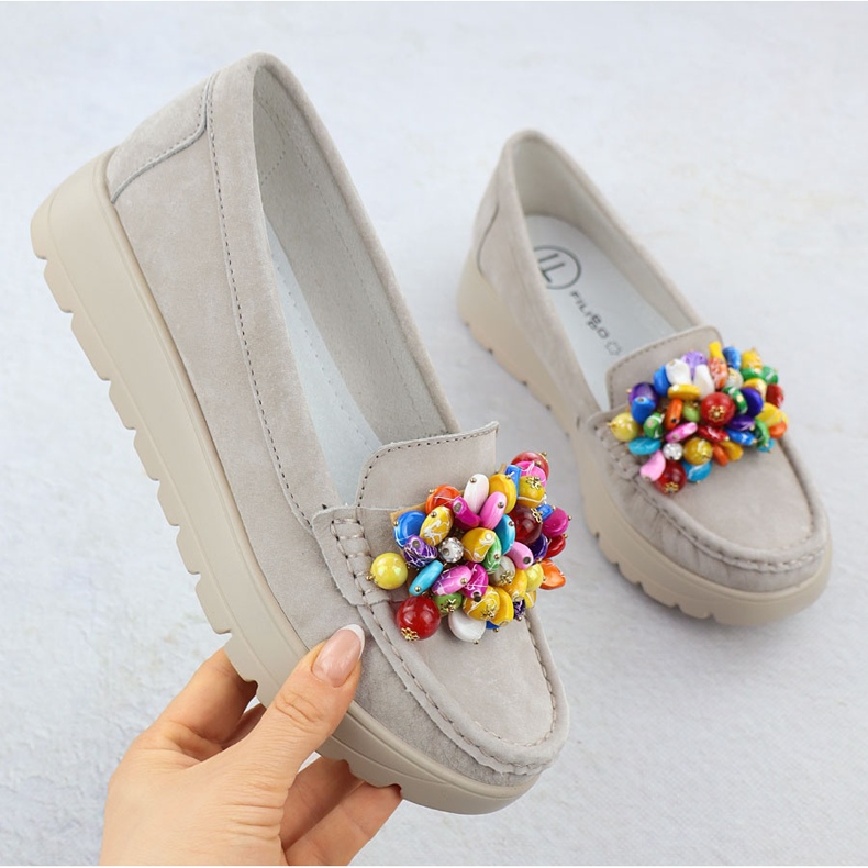 Mocasines de cuero en una plataforma con beige beige filippo 6828 1