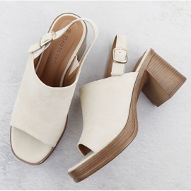 Sandalias de gamuza para mujeres en la publicación beige Potocki 54313 3