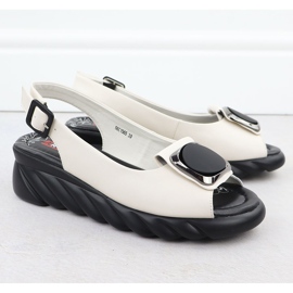 Sandalias de cuero para mujeres en Wedge Cream Artiker 56C1565 cremoso 2