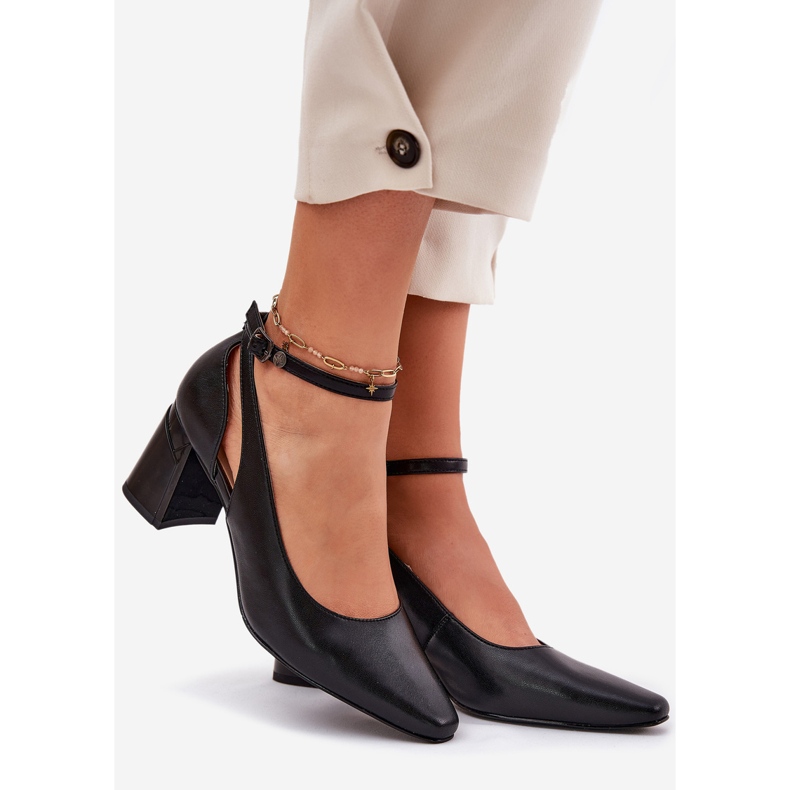 Bombas de cuero en la publicación Maciejka K6816-01 Negro 1