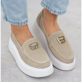 Mocasines de cuero perforado en la plataforma Vinceza 93204 beige 6