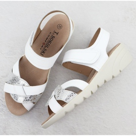 Sandalias de cuero para mujeres para cuñas blancas T.Sokolski L25-631 blanco 3