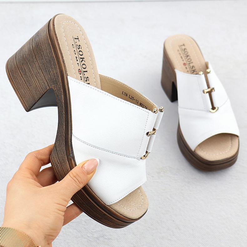 Flip de cuero para mujeres en el poste blanco T.Sokolski L25-13 1