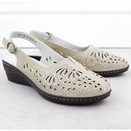 Sandalias de cuero para mujeres abiertas para beige T.Sokolski L25-27 2