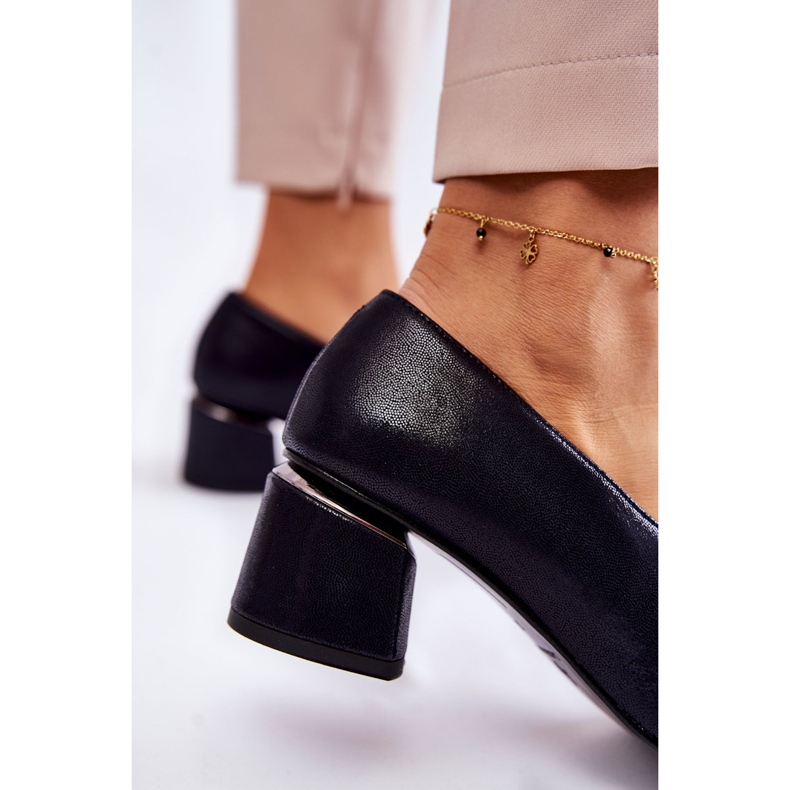 Bombas de cuero con un adorno Laura Messi 2487 Navy Blue azul 4