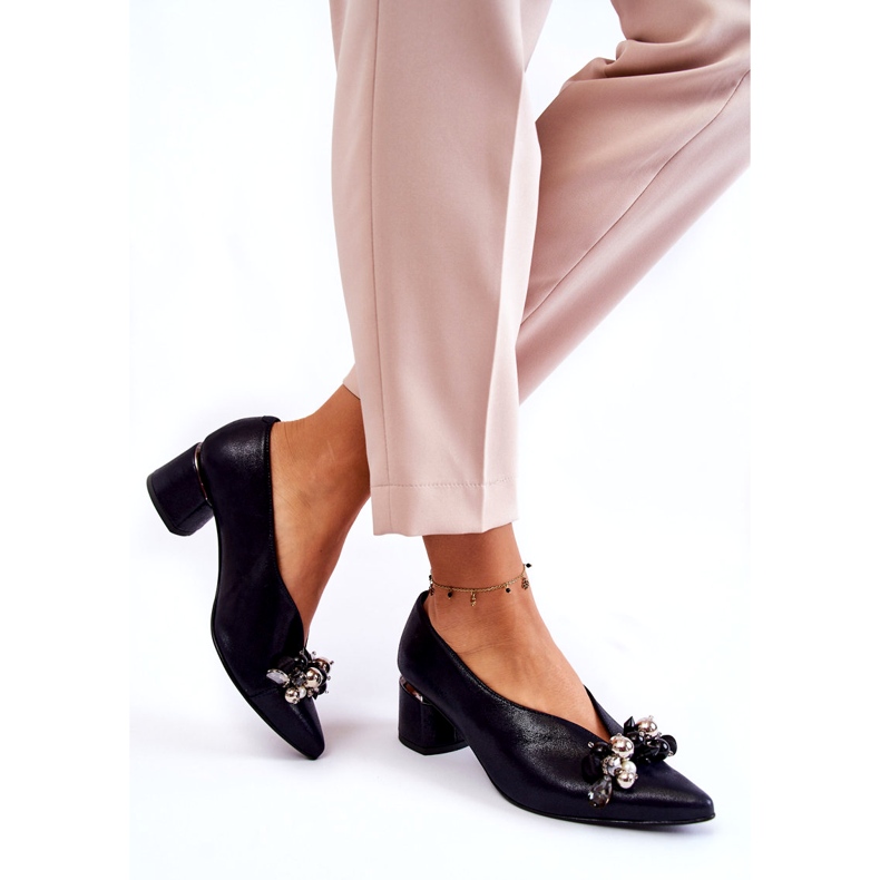 Bombas de cuero con un adorno Laura Messi 2487 Navy Blue azul 1